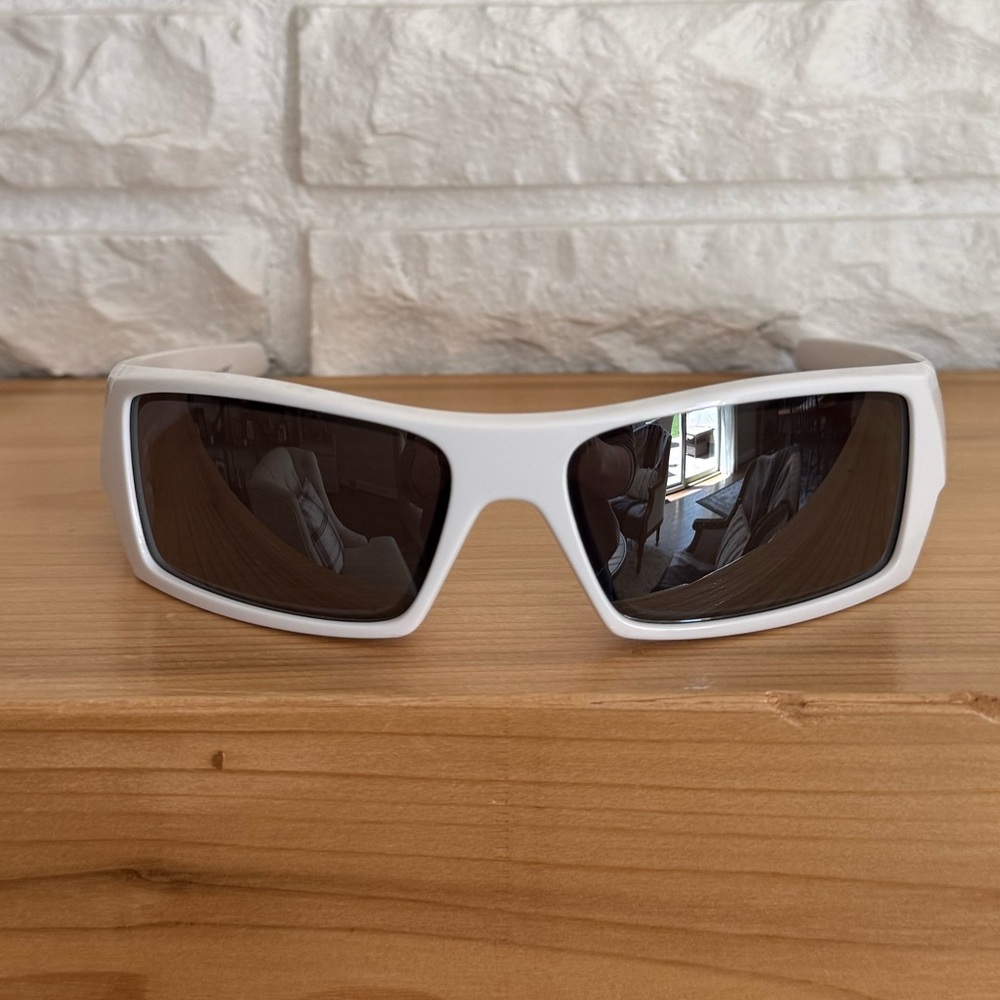 Men’s Oakley Sunglasses